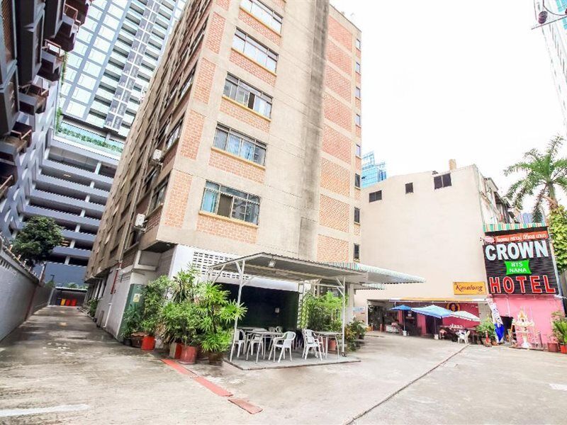 Crown Bts Nana Hotel Bangkok Exterior foto